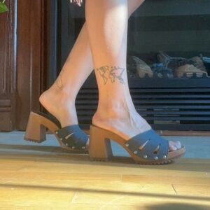 Vintage 90s y2k Bratz Blue Suede Leather Chunky Heel Lug Sole Platform Sandals 9